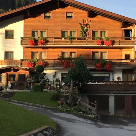 ホテル Alpenhof "Alt Laehn" エクステリア 写真
